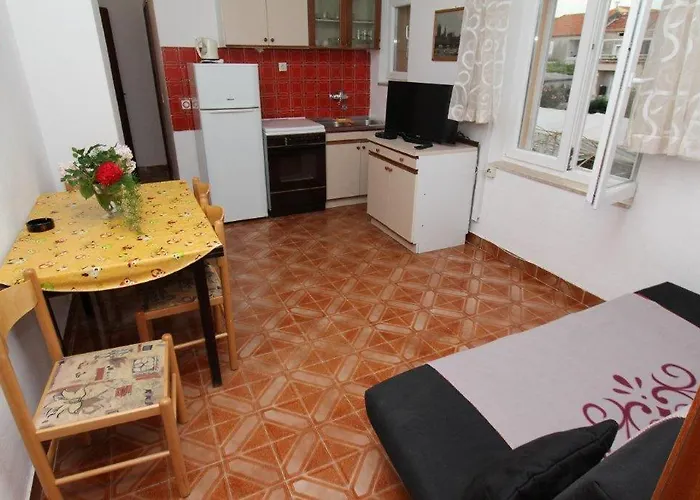 アパート With Parking Space Sveti Filip I Jakov, Biograd - 14706 *