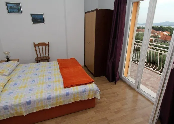 アパート With Parking Space Sveti Filip I Jakov, Biograd - 14706