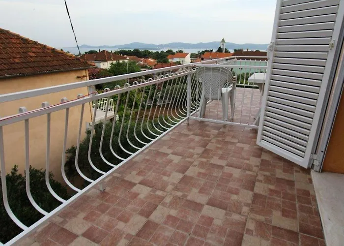 Апартаменты With Parking Space Sveti Filip I Jakov, Biograd - 14706