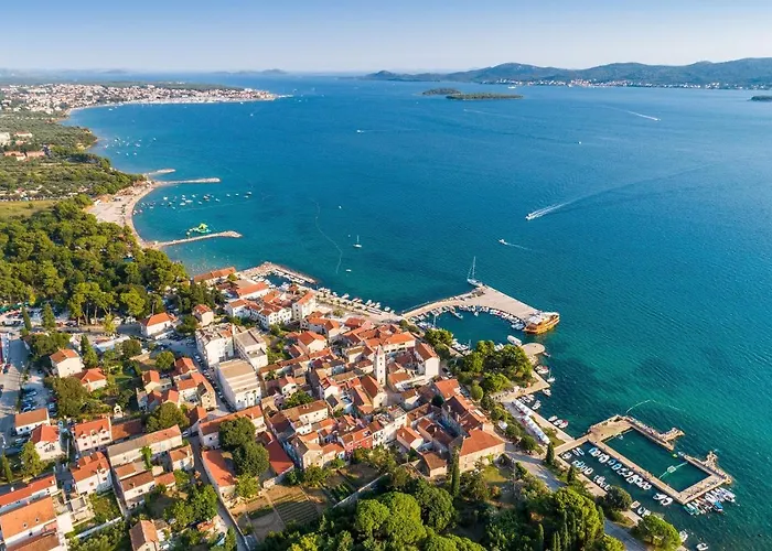With Parking Space Sveti Filip I Jakov, Biograd - 14706 Апартаменты Свети-Филип-и-Яков